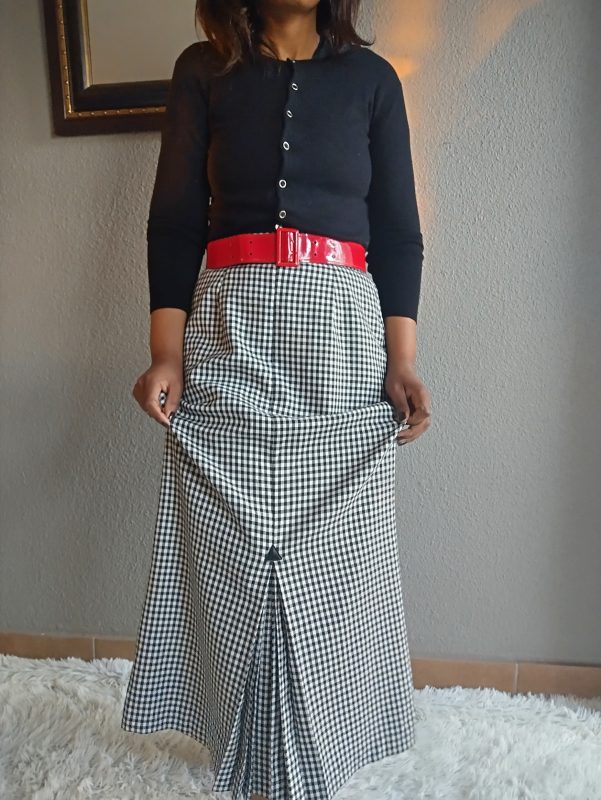Black & White Plaid Skirt - Image 2